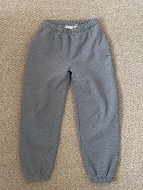 Aritzia TNA Gray Sweatfleece Sweatpants